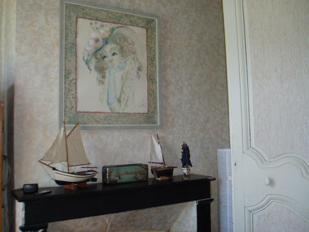l'Ancien Patronage Hostal Caumont-sur-Garonne Exterior foto